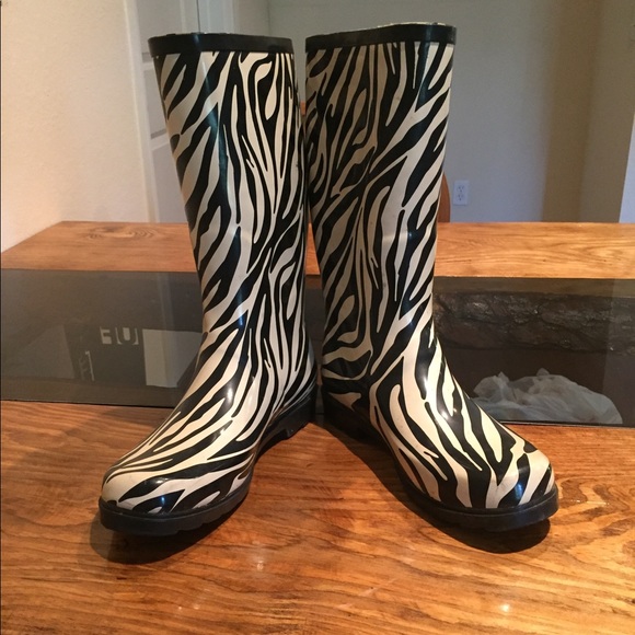 Zebra Print Rain Boots - Picture 2 of 5